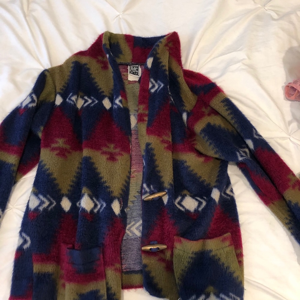 Fuzzy patterned sweater - Picture 3 of 4